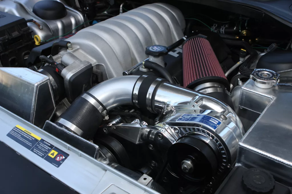 2007 Chrysler 300 (6.1) ProCharged underhood silver